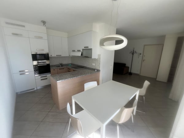 Elegante appartamento 1.5 locali a Mendrisio con garage 2