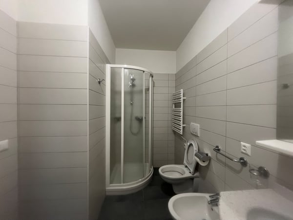 Elegante appartamento 1.5 locali a Mendrisio con garage 6