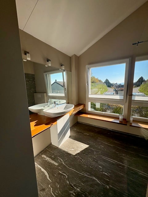 Exklusives 2.5 Zimmer-Einfamilienhaus mit Pool in Stettfurt 10