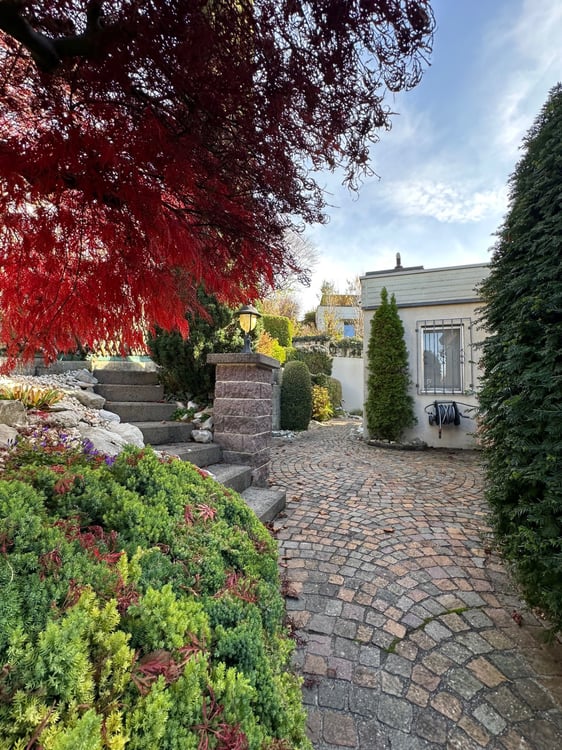 1½-Zimmer Terrassenhaus an sonniger Toplage, beste Weitsicht und  grosse Terrasse am Lägernhang 13