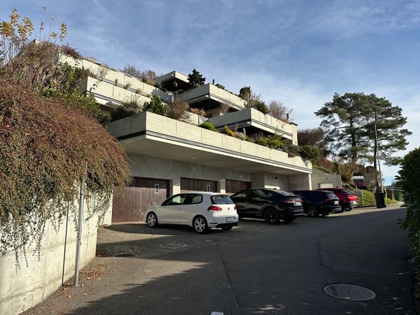 1½-Zimmer Terrassenhaus an sonniger Toplage, beste Weitsicht und  grosse Terrasse am Lägernhang 12