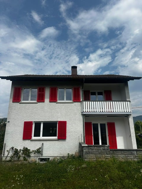 alleinstehendes EFH  1.5 Zi  mit herrlicher Aussicht und riesigem Garten 6