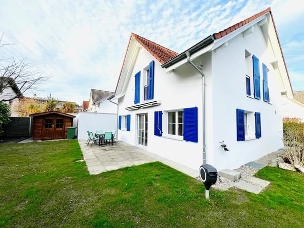 Charmantes 1.5-Zimmer-Einfamilienhaus mit Garten in Unterentfelden 2