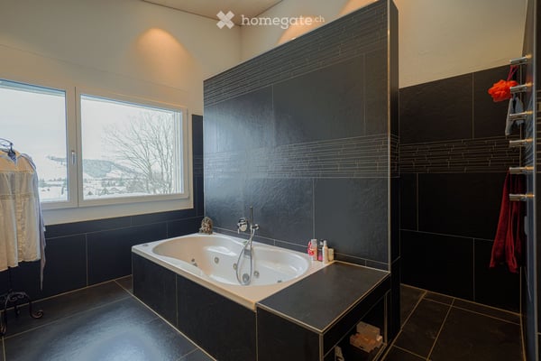 Exklusive 4.5-Zimmer-Wohnung mit Minergie-Standard in Trachslau 12