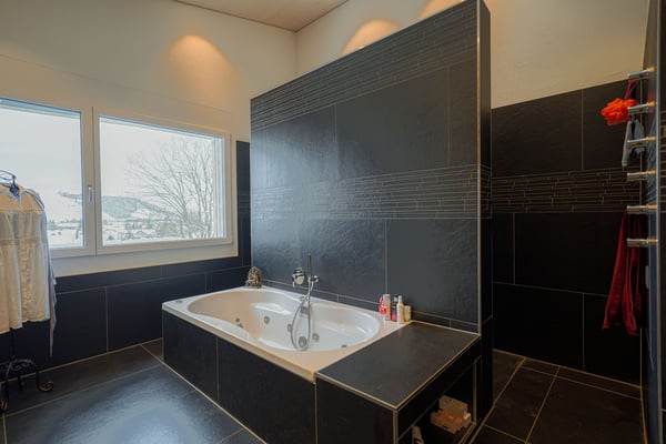 Exklusive 1.5-Zimmer-Wohnung mit Minergie-Standard in Trachslau 12