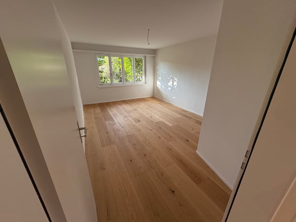 zu verkaufen: kernsanierte, ruhige 1 1/2 Zimmerwohnung im Dorfkern, im 1. OG (AAA-Lage) 10