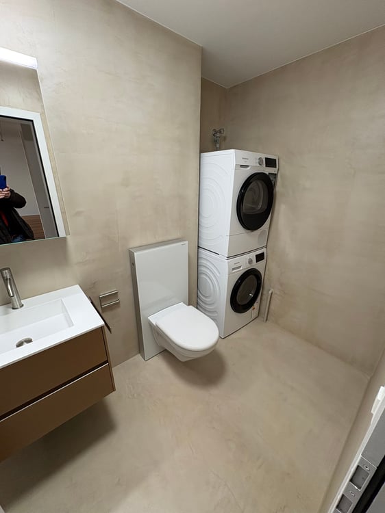 zu verkaufen: kernsanierte, ruhige 1 1/2 Zimmerwohnung im Dorfkern, im 1. OG (AAA-Lage) 5