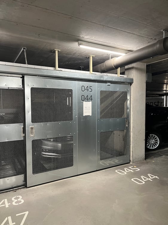 Parkplatz in Kreis 5 für 210 CHF/Monat frei 1