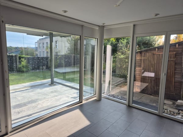 Moderne 1.5-Zimmer-Erdgeschosswohnung mit grosser Terrasse in Schaffhausen 4