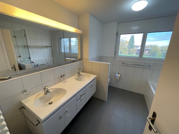 Moderne 1.5-Zimmer-Erdgeschosswohnung mit grosser Terrasse in Schaffhausen 8