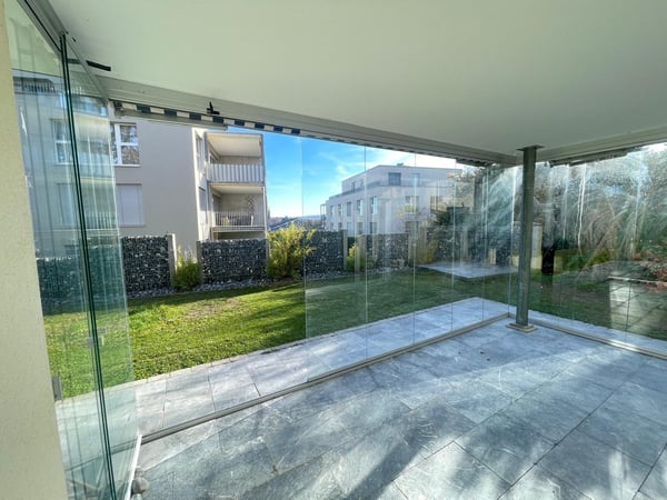 Moderne 1.5-Zimmer-Erdgeschosswohnung mit grosser Terrasse in Schaffhausen 2