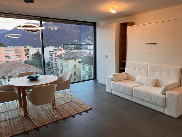 Moderno appartamento arredato con vista panoramica a Paradiso 3