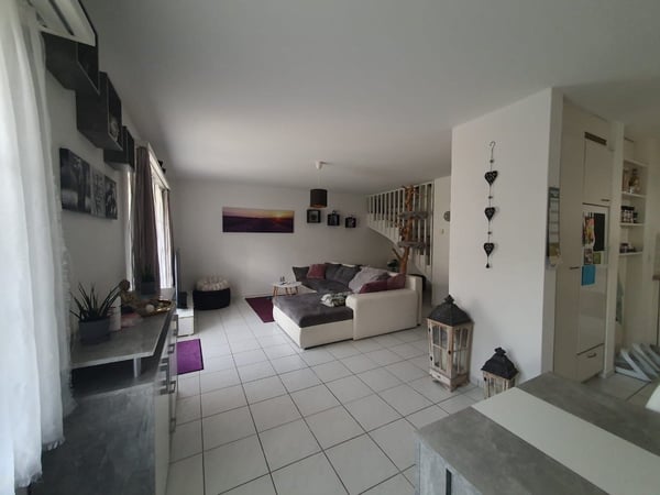 Grosszügiges 2-Zimmer-Mehrfamilienhaus an zentraler Lage von Wila mit 4 Wohnungen sucht Investor 4