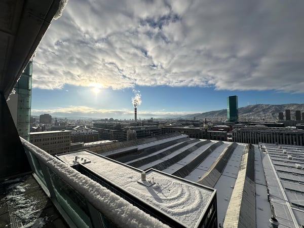 Moderne 1.5-Zimmer-Wohnung mit atemberaubender Aussicht im Zürcher Kreis 5 5