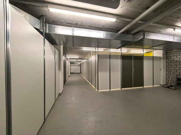 Gewerbe-Lager Units mit Rampe, Ladebrücke & Warenlift 3