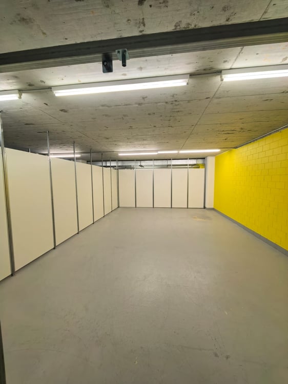 Gewerbe-Lager Units mit Rampe, Ladebrücke & Warenlift 9