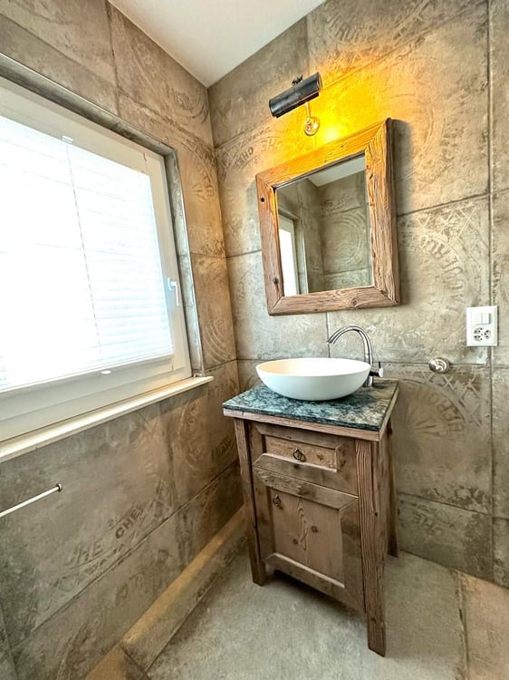 Modernes 2.5-Zimmer-Einfamilienhaus mit Garten in Birrhard 7