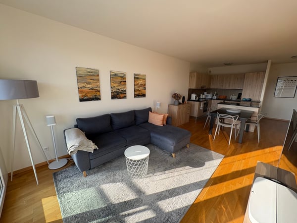 1-room apartment with balcony and shared rooftop pool 2