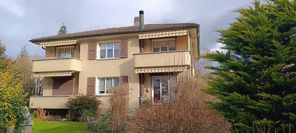 Grosszügige 1.5-Zimmer-Wohnung in ruhiger Lage von Liebefeld in einem Zweifamilienhaus