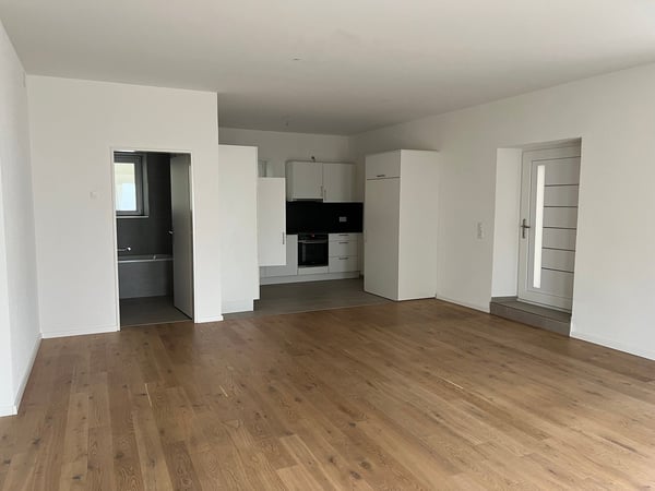 Gemütliche 1.5-Zimmer-Wohnung mit Balkon in Stüsslingen 1