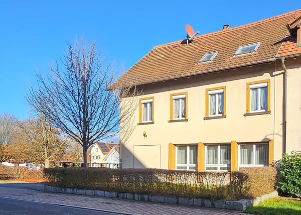 Attraktives Renditeobjekt direkt an Schweizer Grenze – 3 Wohneinheiten mit stabiler Vermietbarkeit 24