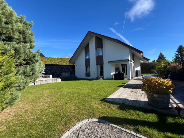 Grosszügiges 1.5-Zimmer-Haus mit Panoramablick im Raum Uzwil (Bichwil SG) 2