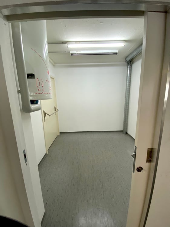 Helle Büroräume zur Untermiete an zentraler und verkehrsgünstiger Lage in Schlieren 9