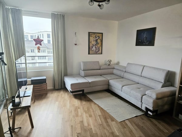 Möbliertes Wohnobjekt in Neuhausen; 1.5 Zimmer Wohnung zur befristeten Untermiete. Jan- bis April 26 1