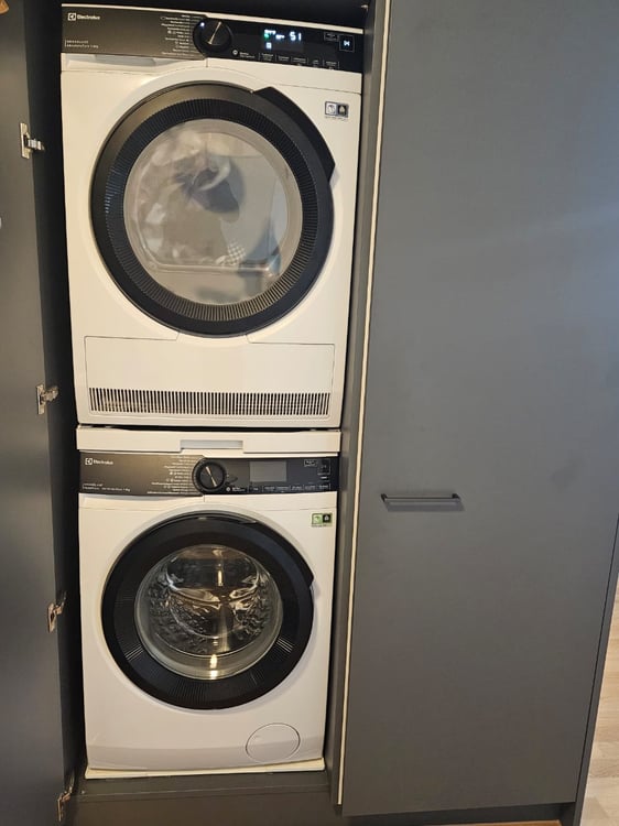 Möbliertes Wohnobjekt in Neuhausen; 1.5 Zimmer Wohnung zur befristeten Untermiete. Jan- bis April 26 9