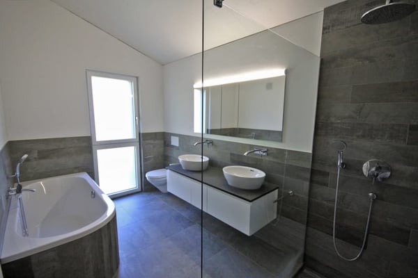 Luxuriöse 1.5 Zimmer Attika-Wohnung in 3-Familienhaus an sonniger Südhanglage 5