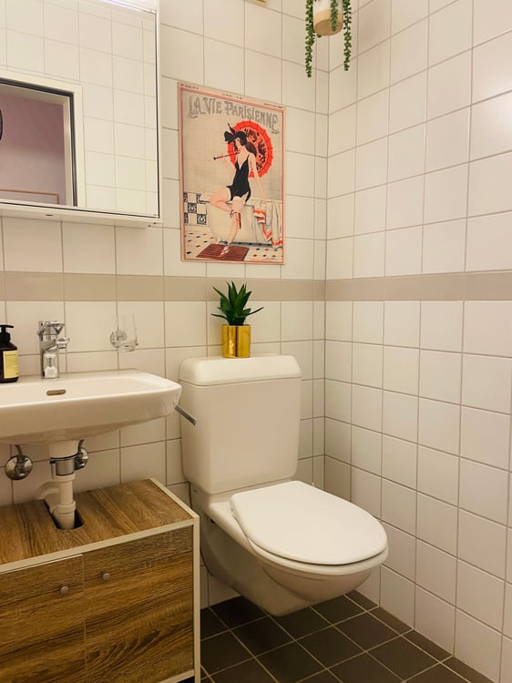 Untermiete für 14 Monate, möblierte moderne 1.5-Zimmer-Wohnung im Tiergarten 6