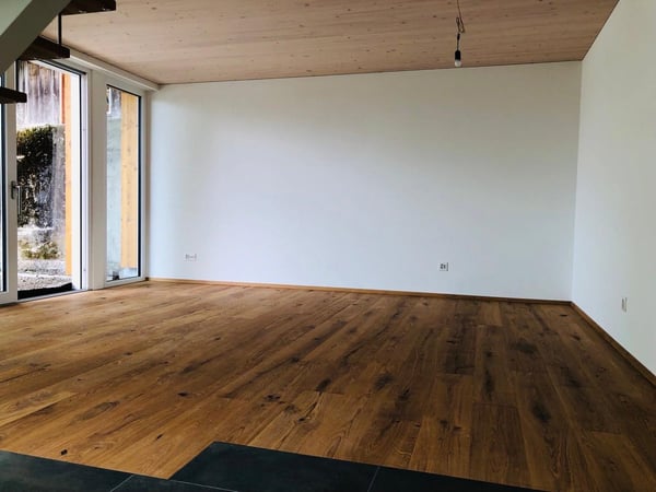 Maisonette Wohnung mit Aussicht und grosszügigem Umschwung - Erstvermietung 6