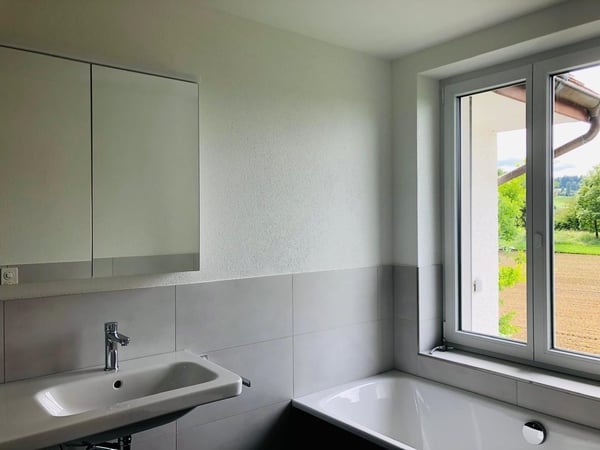 Maisonette Wohnung mit Aussicht und grosszügigem Umschwung - Erstvermietung 11