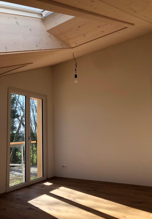 Maisonette Wohnung mit Aussicht und grosszügigem Umschwung - Erstvermietung 14