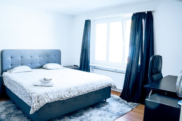 Einmalige 1.5 Zi. Wohnung an ruhiger und optimal besonnter Lage 6