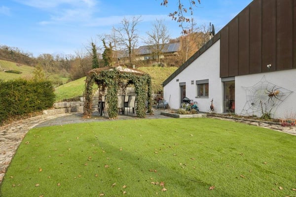 Einmaliges 2 Zimmer EFH mit atemberaubender Aussicht in Döttingen AG 27