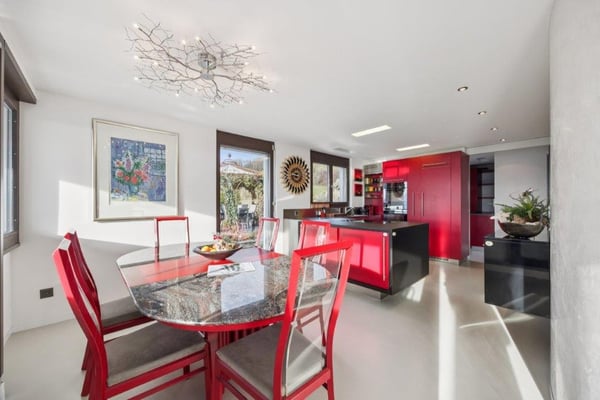 Einmaliges 2 Zimmer EFH mit atemberaubender Aussicht in Döttingen AG 11