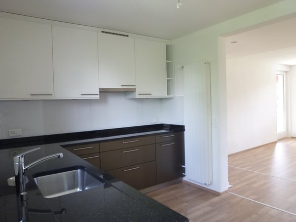 MODERNER BLICK INS GRÜNE 3