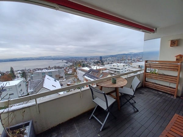 Möblierte 1.5-Zimmerwohnung mit Seesicht| Furnished 1.5-room apartment with lake view 1