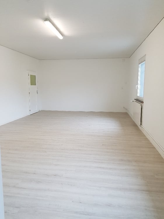 Moderne 1-Zimmer-Büroräume in Aadorf zu vermieten 1