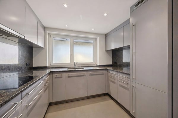 Gepflegte 1.5-Zimmer-Wohnung mit grosser Terrasse und Fernsicht in Siebnen 6