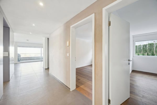 Gepflegte 1.5-Zimmer-Wohnung mit grosser Terrasse und Fernsicht in Siebnen 3