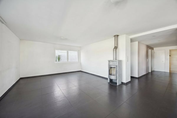 Gepflegte 1.5-Zimmer-Wohnung mit grosser Terrasse und Fernsicht in Siebnen 8