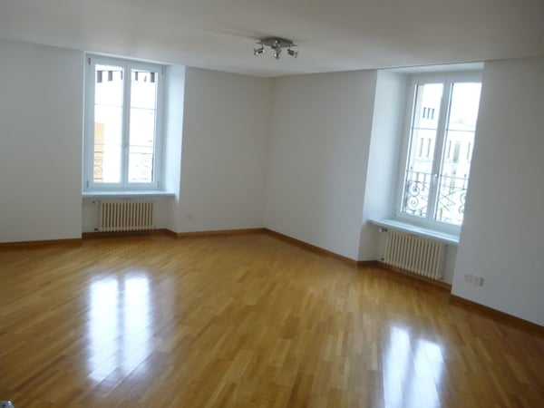 Charmante 1-Zimmer-Wohnung mit Balkon in Lenzburg 2
