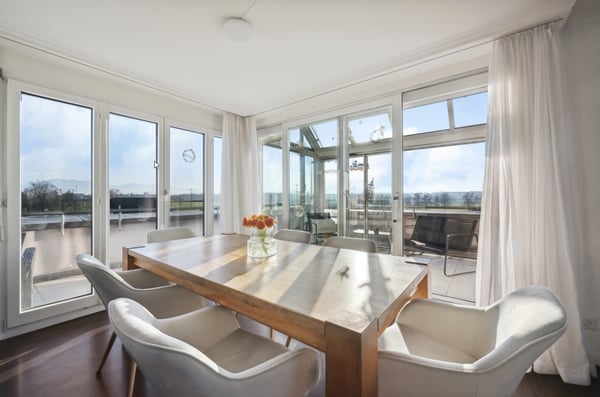 Grosszügige 1.5-Zimmer-Attikawohnung mit Weit- und Bergsicht – nur 5 Minuten von Sursee entfernt 2