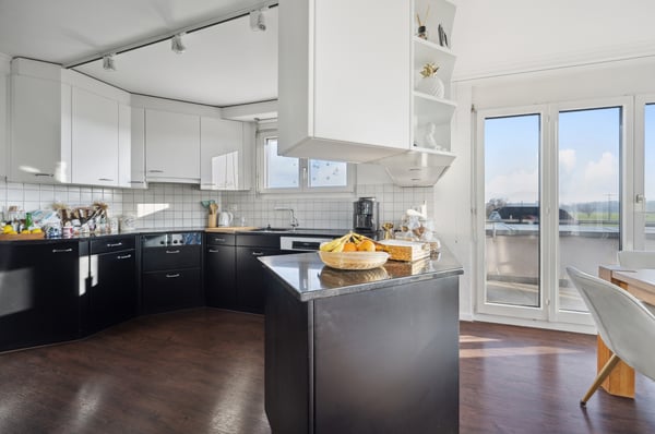 Grosszügige 1.5-Zimmer-Attikawohnung mit Weit- und Bergsicht – nur 5 Minuten von Sursee entfernt 3