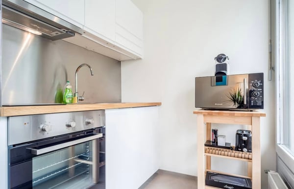 Studio moderne et lumineux au cœur de Genève 5