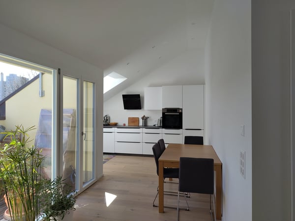 Lichtdurchflutete 1.5-Wohnung an zentraler Lage 4