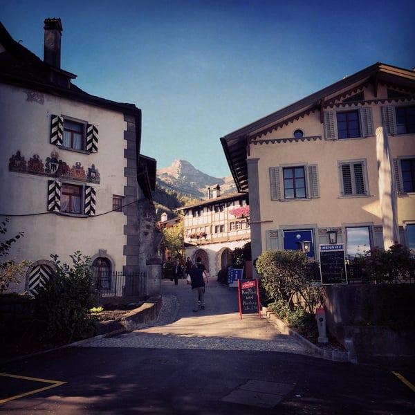Historische 1.5-Zimmer-Attikawohnung mit Aussicht im Städtli Werdenberg 2