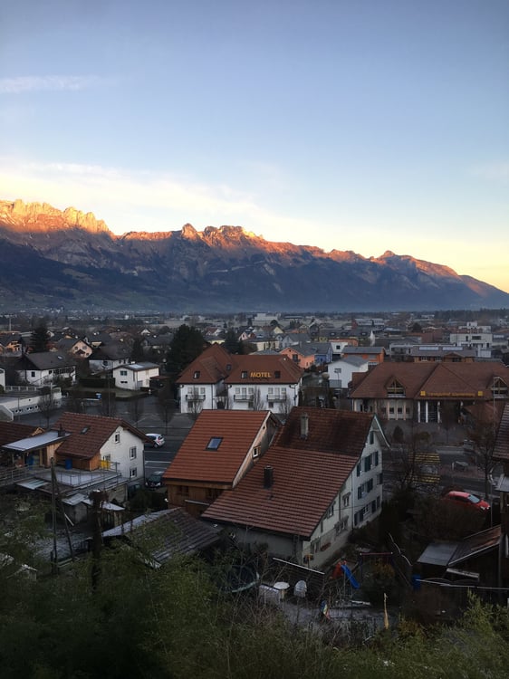 Historische 1.5-Zimmer-Attikawohnung mit Aussicht im Städtli Werdenberg 19